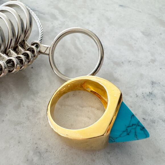 Eddie‎ Borgo Pyramid Ring Size 7 Gold Tone Turquoise Howlite Statement Modern - Picture 6 of 6